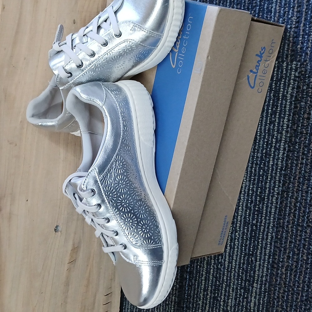 New Clarks Collection Caroline Rio Leather Sneaker 7 1/2 - Picture 4 of 8